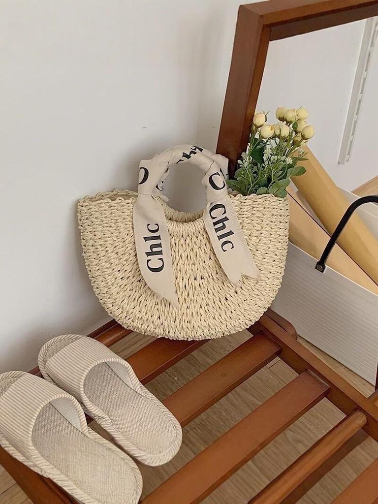 2026 Artistic Retro Round Woven Handbag - Large Capacity Women's Beach Bag