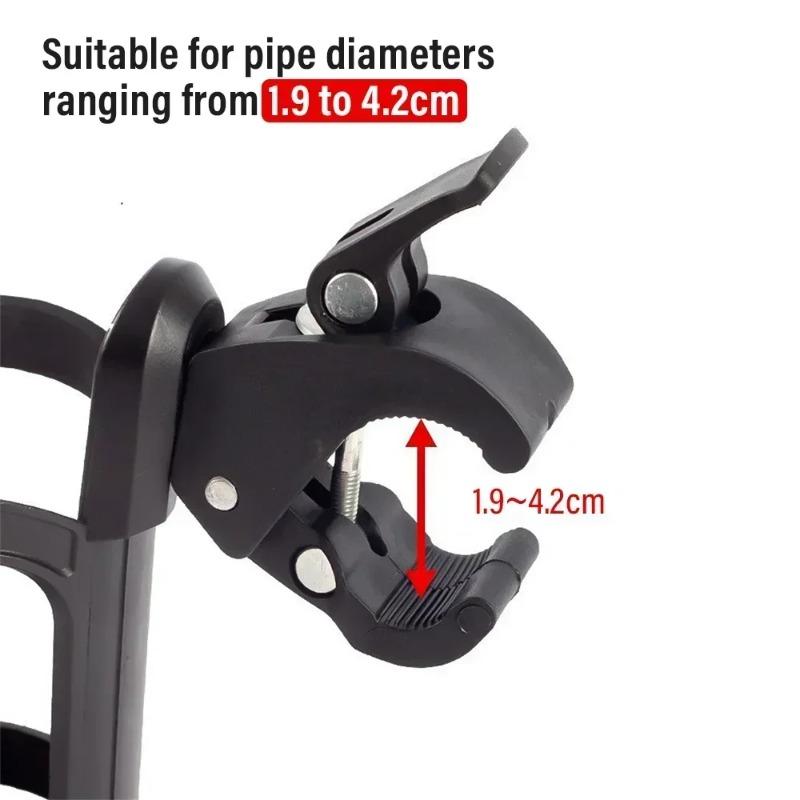 Держатель для велосипедной бутылки с водой удобен и позволяет пить воду в любое время, а также имеет место для размещения велосипедных аксессуаров.