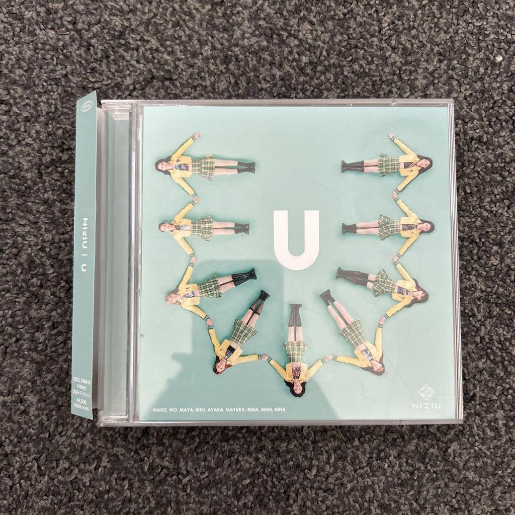 [USED] U NiziU Album