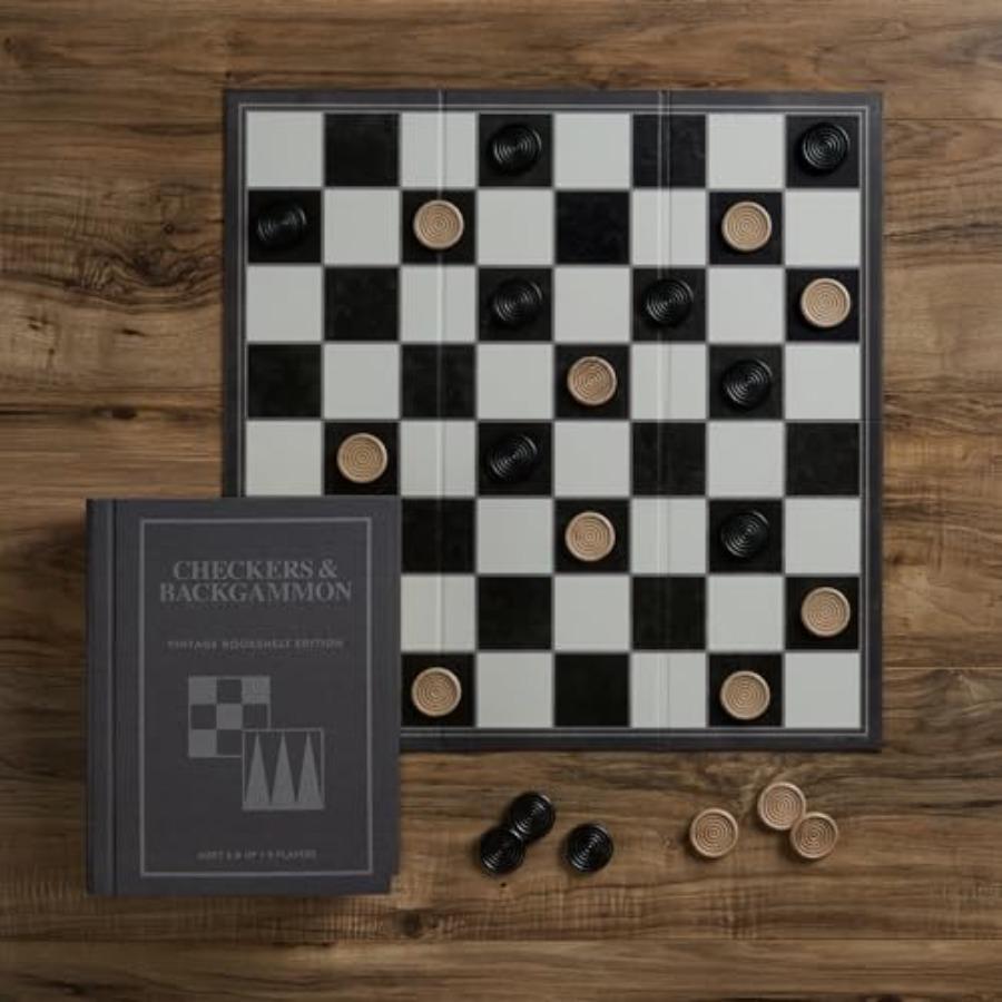 Винтажная коллекция книжной полки с настольными играми, включающая классический геймплей: Лестницы и змеи Шашки Нарды Четыре в ряд и Sor