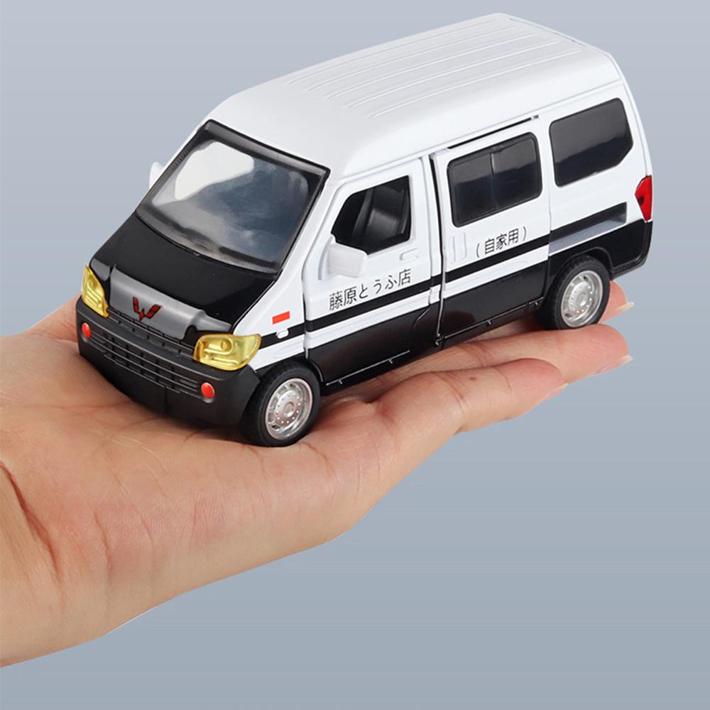Масштабная модель автомобиля 1/32 для начальной буквы WULING Fan MPV, металлическая модель автомобиля, звук и свет, игрушка с откатом, изысканный подарок на выбор