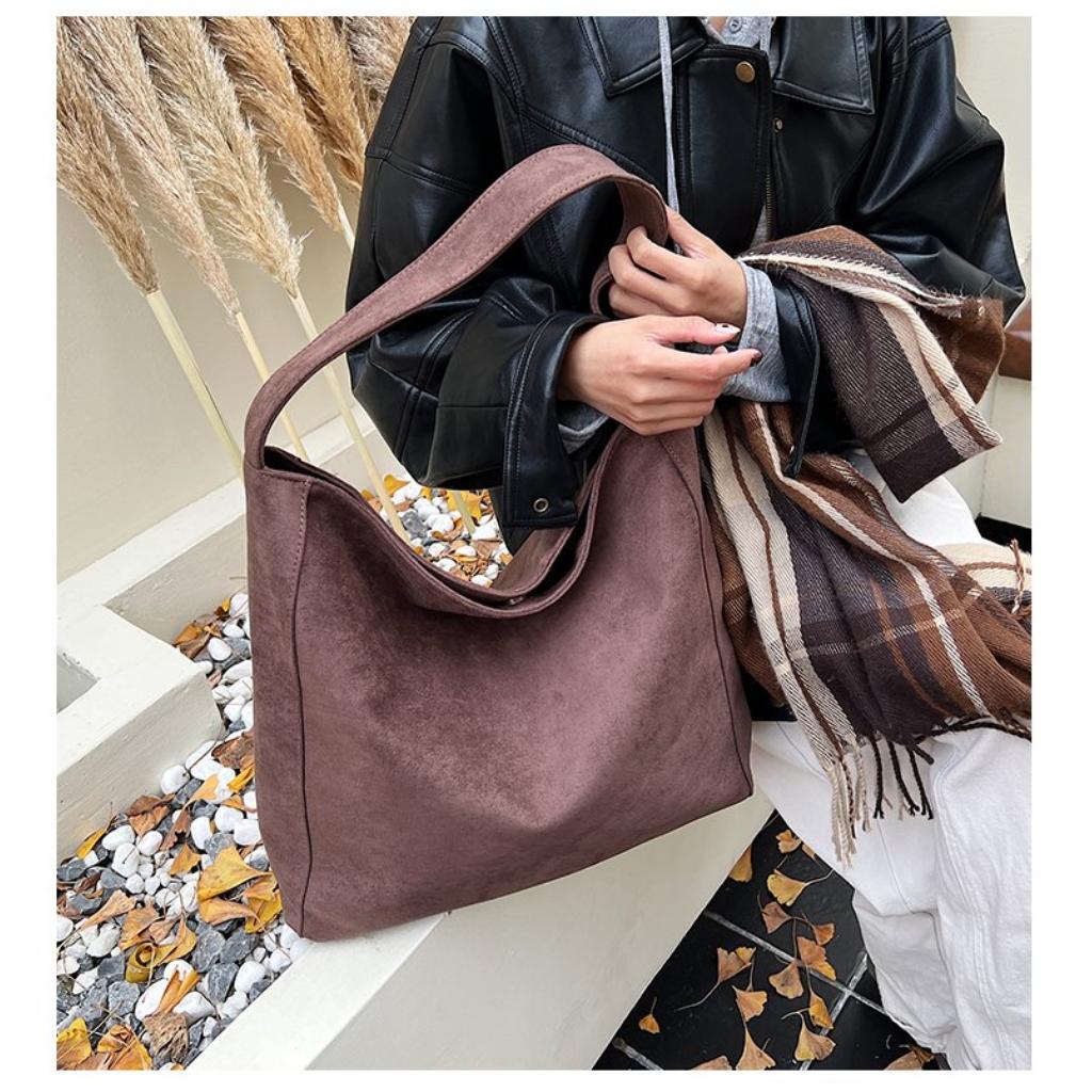 Shoulder Bag Women Velvet Large Capacity for Office and Daily Use