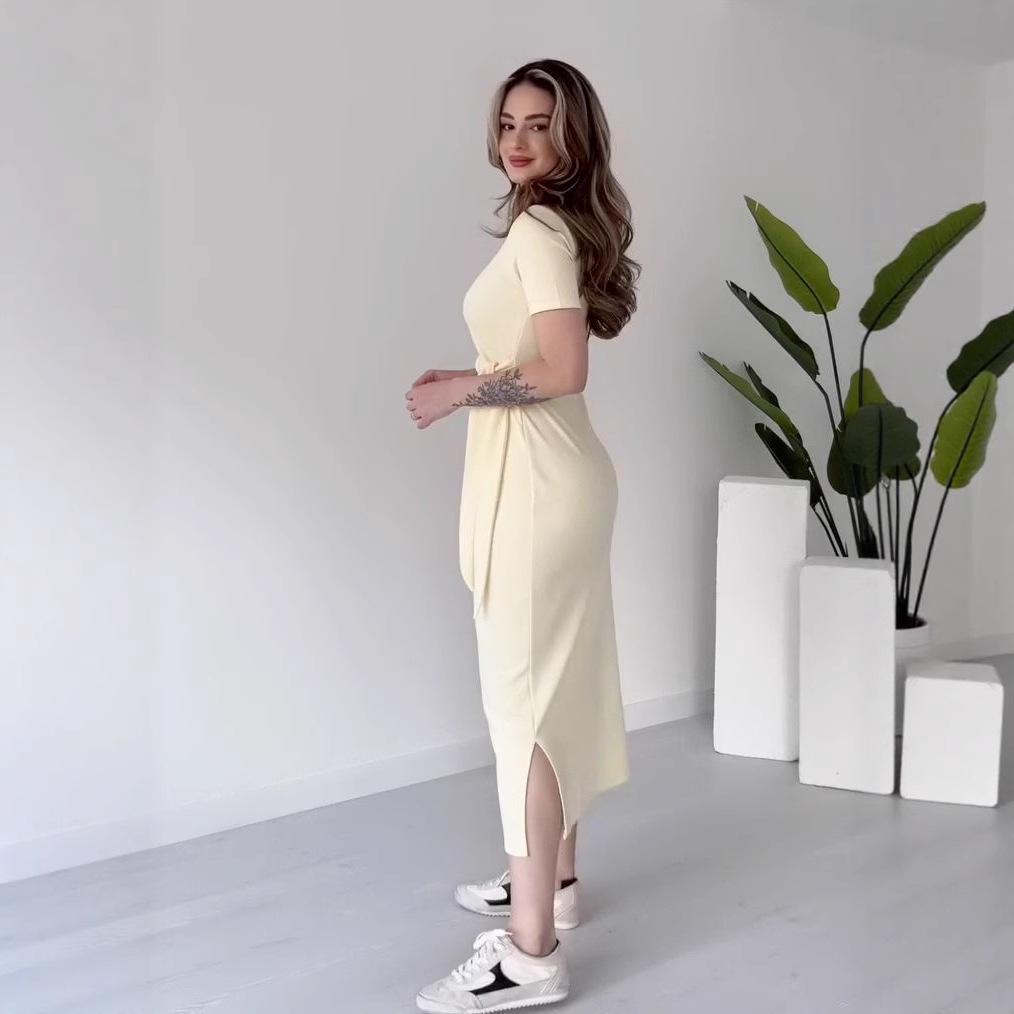 Европейское и американское женское повседневное платье с круглым вырезом, коротким рукавом и акцентом на талии (Летняя коллекция 2025 г.)