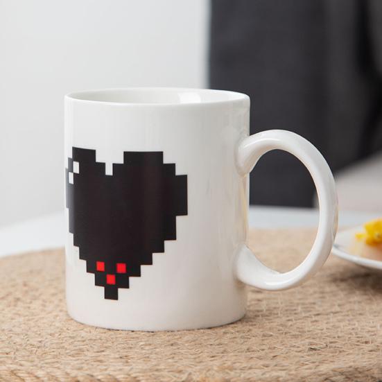 330 мл керамическая кружка с изменением цвета, термометр в форме сердца, лампочка для мозга, кружка для кофе, чая, температура цвета