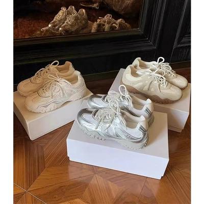 Белый Лунный Свет Стример Кружево Жемчуг Шнуровка Маленький Человек Внутреннее Увеличение Роста Повседневные Кроссовки Женские