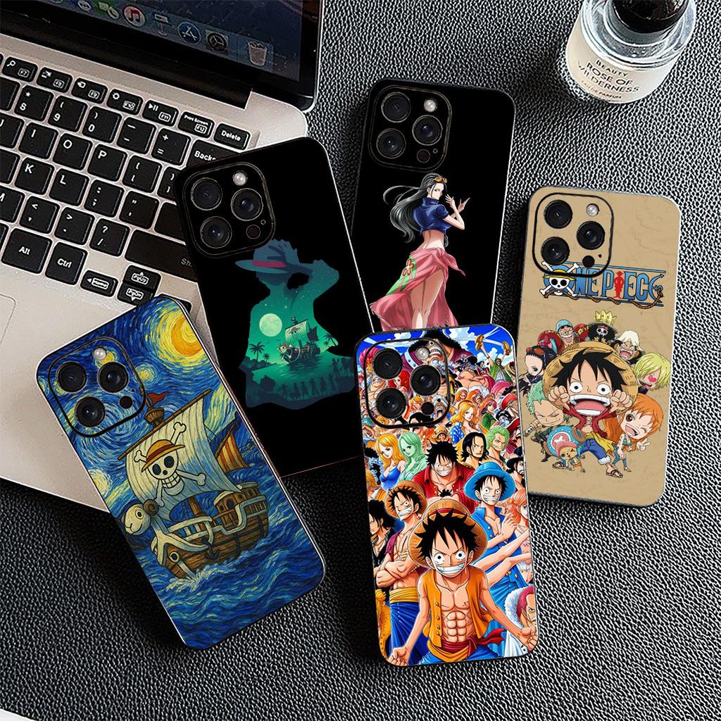 for Motorola Moto G55 G45 G75 G85 G35 Edge 50 30 Fusion 40 NEO Ultra Pro Phone Case Nico Robin One Pieces Luffy Roronoa Zoro