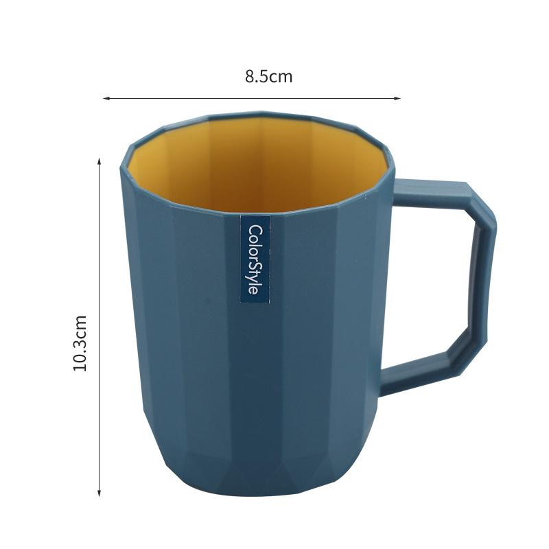 Детские парные стаканчики для полоскания рта для студентов в высококлассном отеле