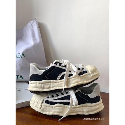 Женская обувь – Кроссовки