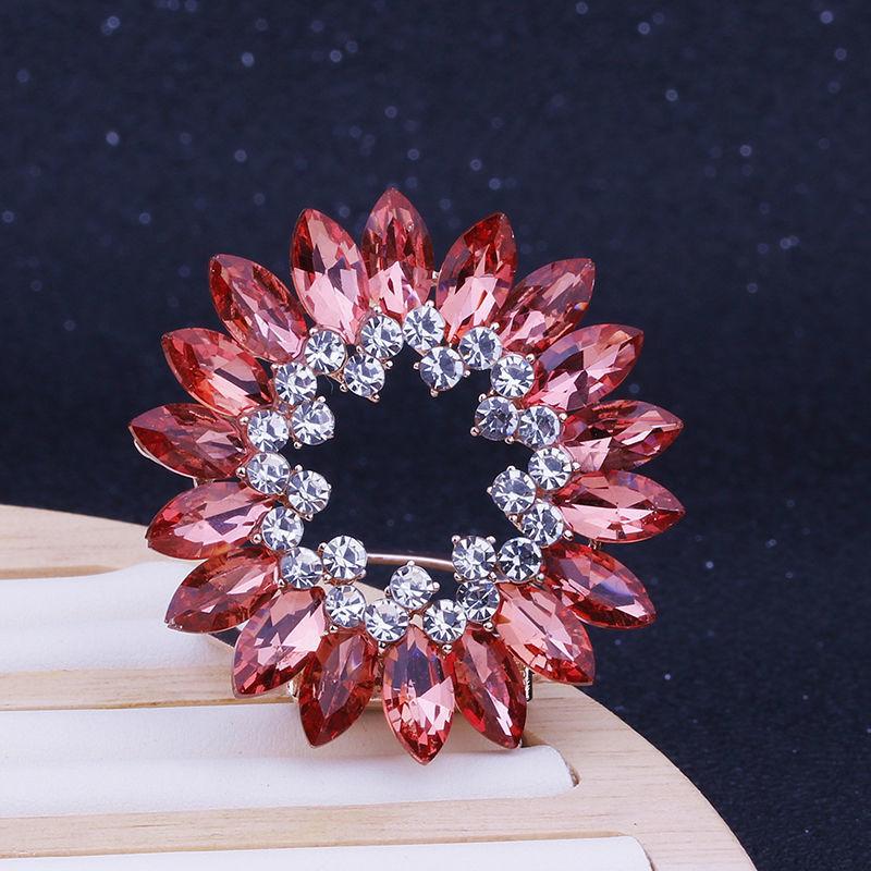 Универсальный шелковый шарф с кристаллами и цветами, пряжка на углу, брошь двойного назначения, брошь-зажим двойного назначения, футболка, угол для женской футболки