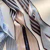 Женский полосатый шелковый шарф: Универсальный весенне-летний аксессуар для шеи и резинка для волос
