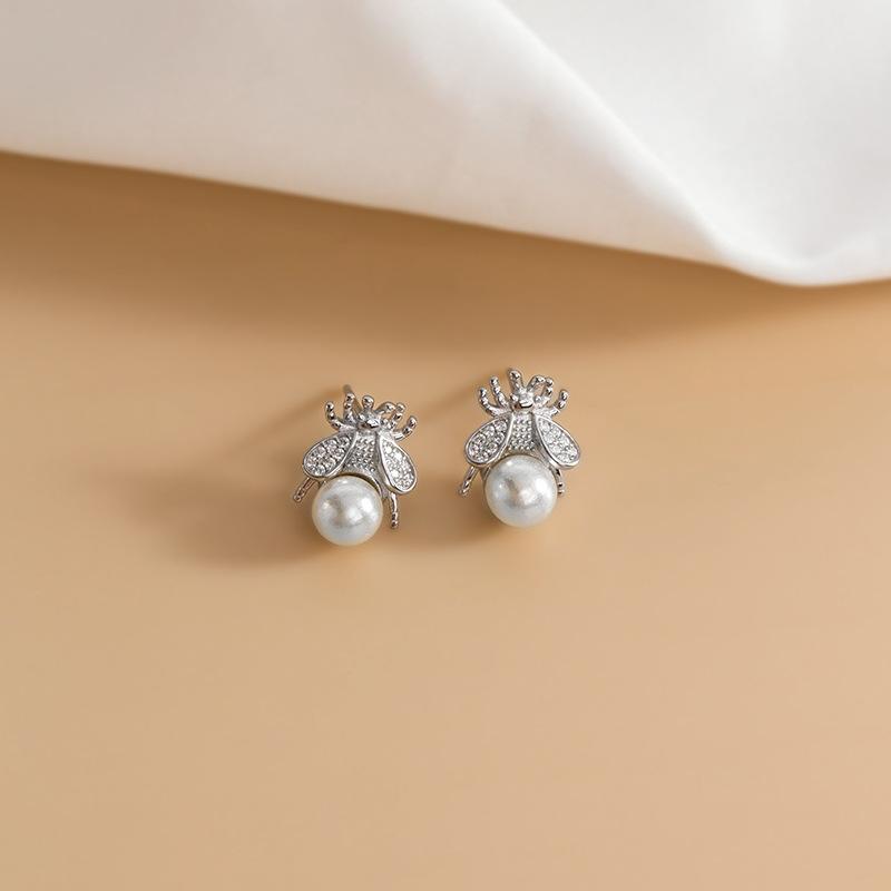 Винтажные серьги-гвоздики с подвесками в виде насекомых и пчелы из жемчуга для женщин, темпераментные, изысканные, золотистого цвета, с цирконием, аксессуары для вечеринок, подарок