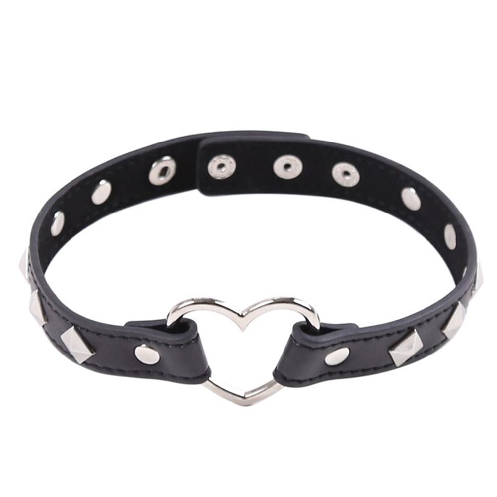 Heart-shaped Leather Collar Ring Female Choker Necklace Punk Rivet Jewelry Accessories BDSM Game