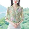 Цветочная шелковая рубашка для женщин с рукавами три четверти, летняя новая модная шифоновая рубашка для мам со средними рукавами, уменьшающая возраст