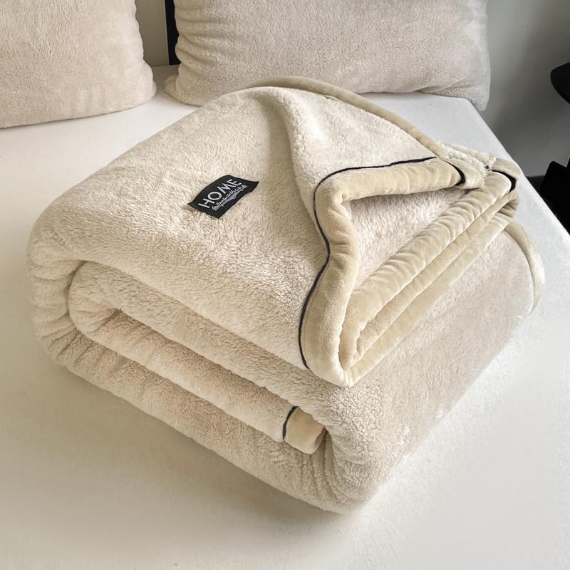 Luxurious Thick Half-Sided Plush Blanket for Autumn & Winter - Perfect for Sofa or Office Naps