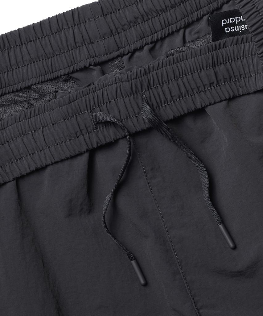 MUSINSA STANDARD WOMAN Women'S Nylon Banding Shorts [Dark Gray]