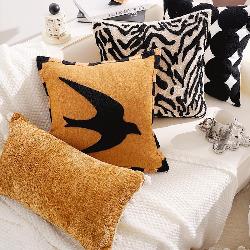 Retro LuxuryThrow Pillow Covers for Living Room Sofa Decorative Cushion Cases Bedside Pillow Covers Throw Pillow Cover