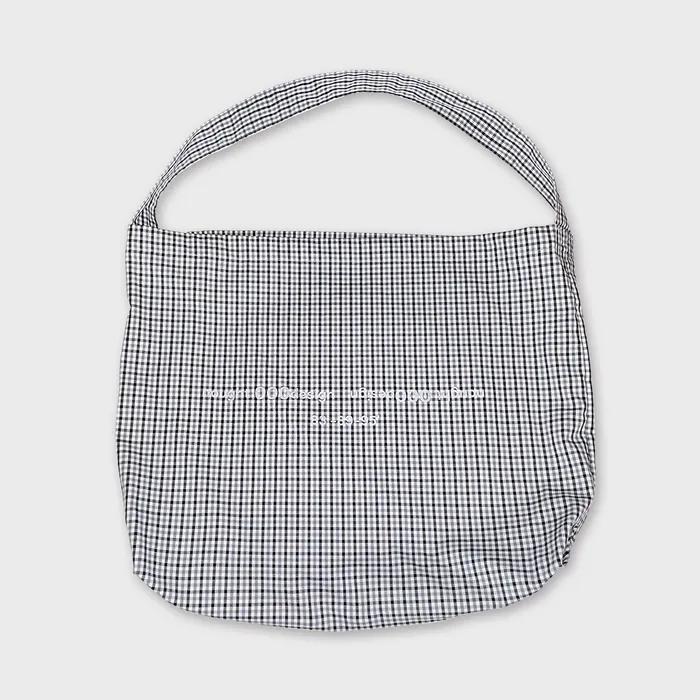Reverse Logo Check Bag / Black