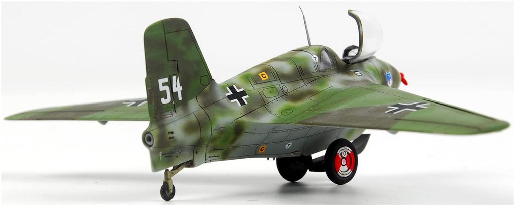 Wolfpack Design Luftwaffe Rocket Fighter Komet 2 набор пластиковая модель самолета WOLWP17209 1/72 Me163B/S
