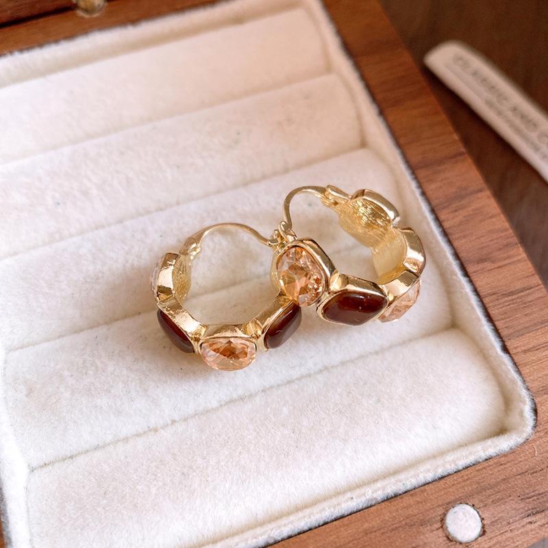 Циркониевые серьги-каффы с перламутром в виде солнечных лучей: Элегантные, Универсальные Серьги для Женщин.