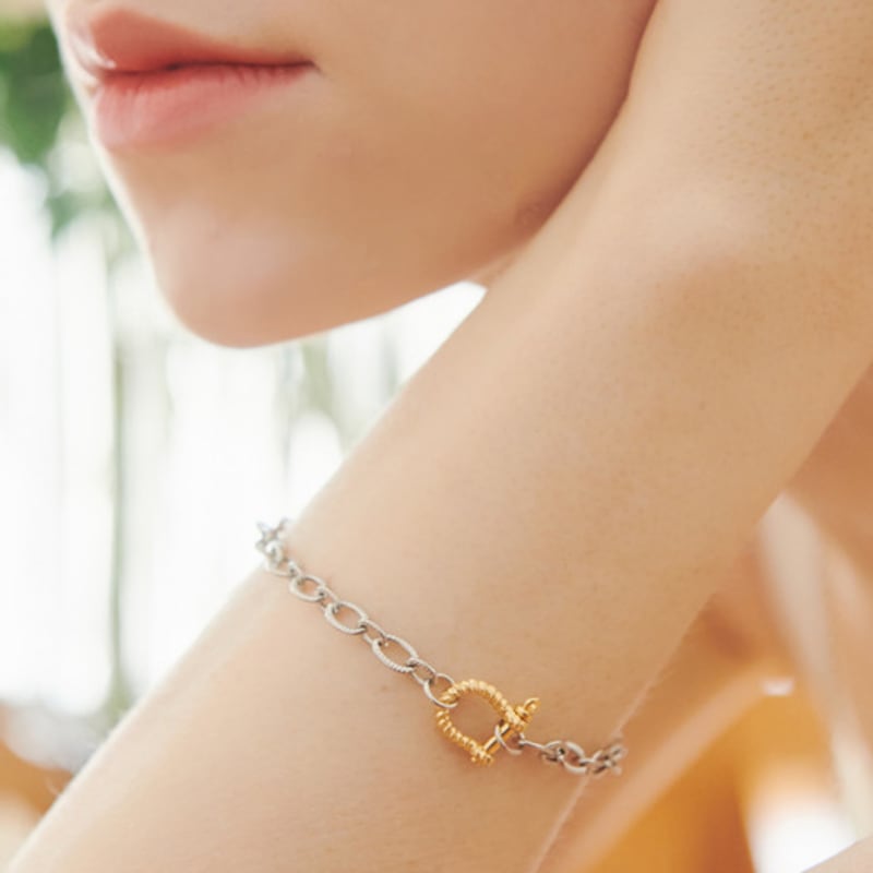 VINTAGEPINK Signature D Link Surgical Chain Bracelet 2 Colors