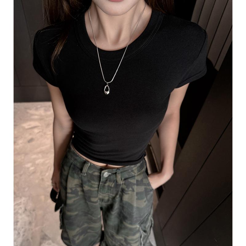 Summer new white short sexy pure desire wind straight shoulder short sleeve women's inner base design niche T-shirt