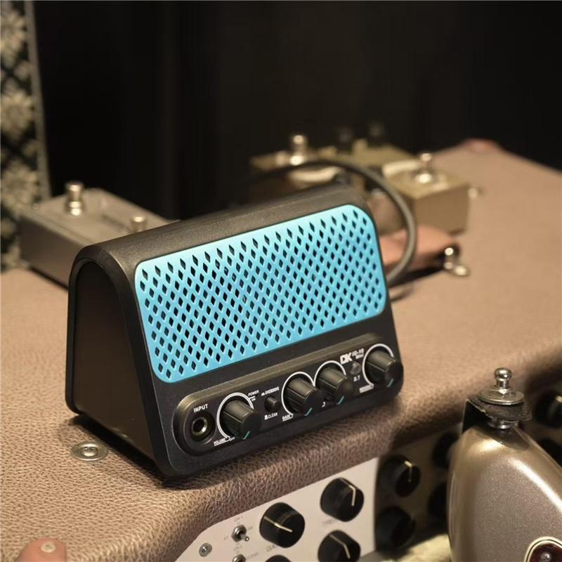 DK 10W Электрогитарный усилитель Двухканальный Clean/Overdrive и эффекты реверберации Подключение Bluetooth/наушников Plug and Play