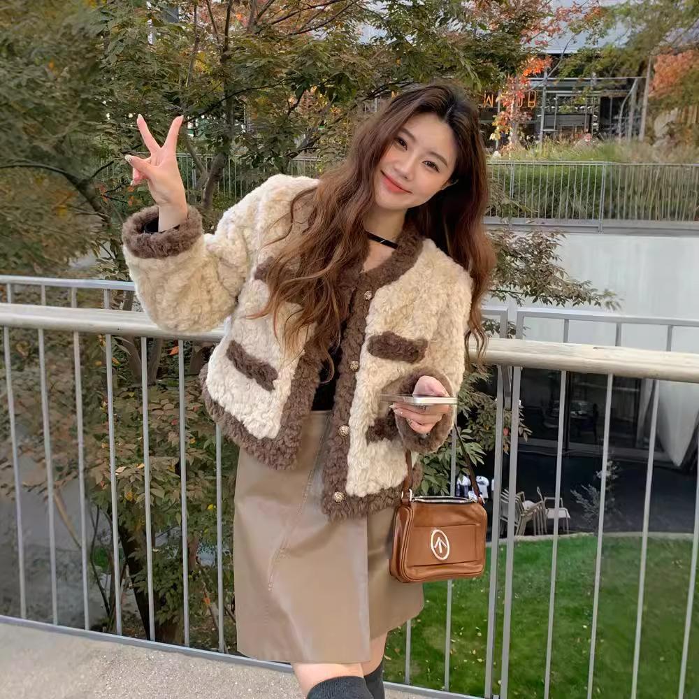 Lamb Wool Coat Women'S Autumn And Winter New Short Small Fragrant Wind Wool Coat Retro Loose Padded Plush Top