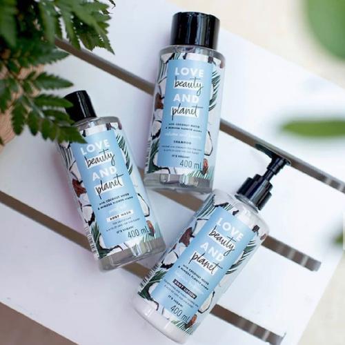 Love Beauty And Planet Coconut Water & Mimosa Flower Hydrating Body Wash - 400ml