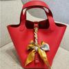 2025 Minimalist Veggie Basket Bag: Lychee Grain Cowhide, Fashionable & Spacious Handbag
