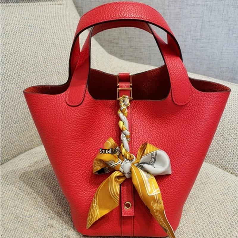 2025 Minimalist Veggie Basket Bag: Lychee Grain Cowhide, Fashionable & Spacious Handbag