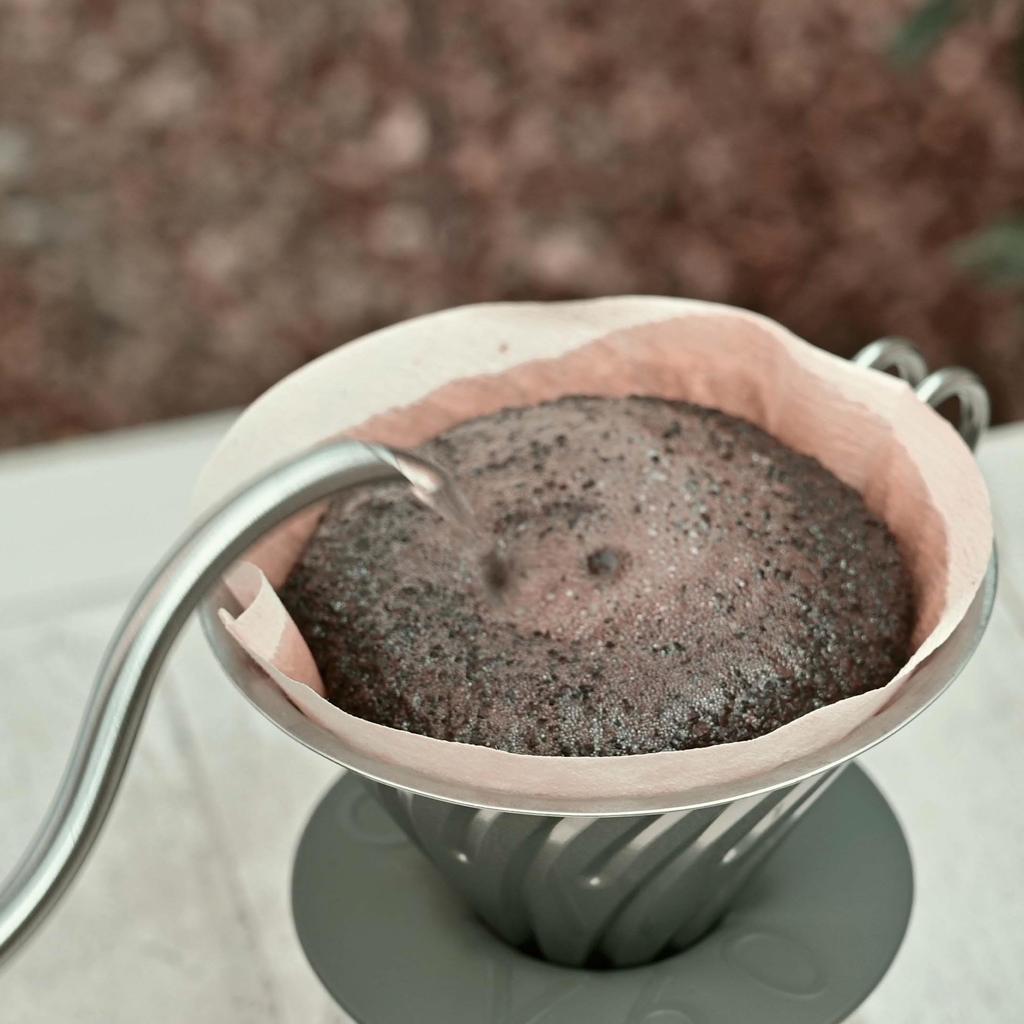 Hario V60 Metal Coffee Mill Coffee Beans 17g Silver Made In Japan O-VMM-1-HSV