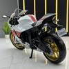 MotoGP Yamaha YZF-R1M Racing Motorcycle Simulation Exquisite Diecast & Toy Vehicle RMZ City 1:12 Alloy Collection Model
