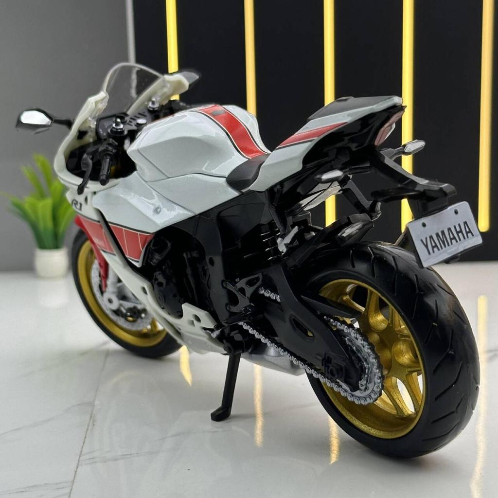 MotoGP Yamaha YZF-R1M Racing Motorcycle Simulation Exquisite Diecast & Toy Vehicle RMZ City 1:12 Alloy Collection Model