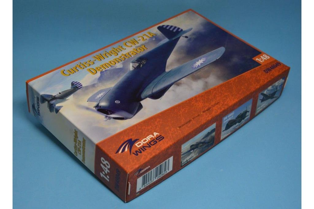 Чертежи прототип истребителя Curtiss Wright ВВС Китая Пластиковая модель DWS48049 Литье Цвет 1/48 CW-21A