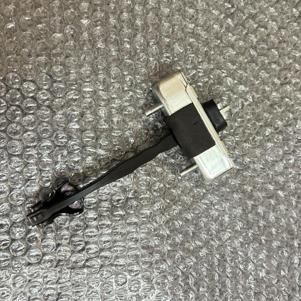 68620-0E060 Ограничитель двери, стопор, петля для Highlander