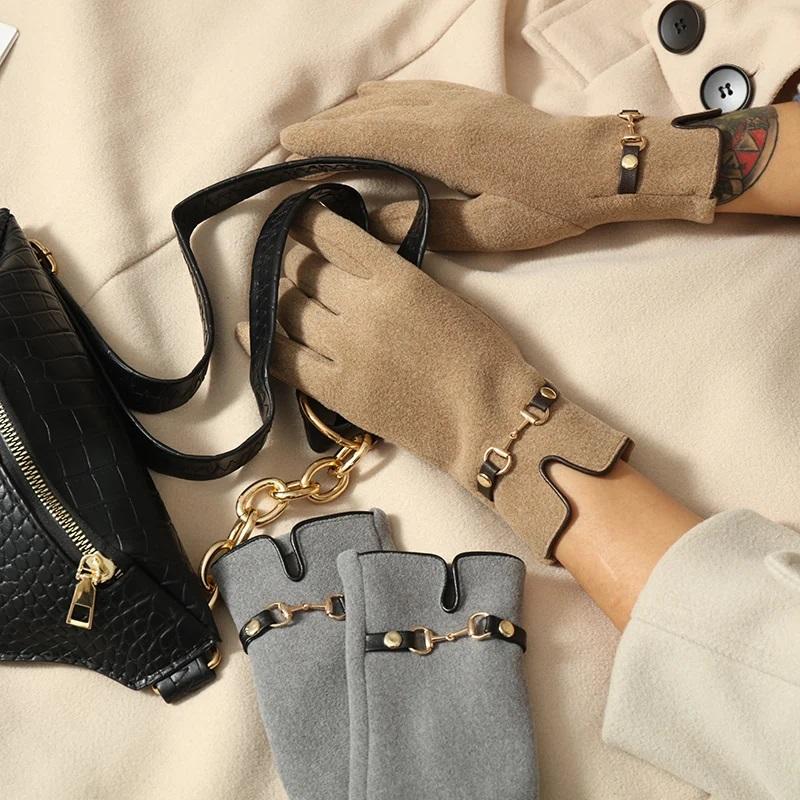 Теплые перчатки из корейского бархата Элегантные и простые перчатки с металлической пряжкой Толстые перчатки Повседневная жизнь Уличные перчатки для катания на лыжах и велосипеде Оборудование