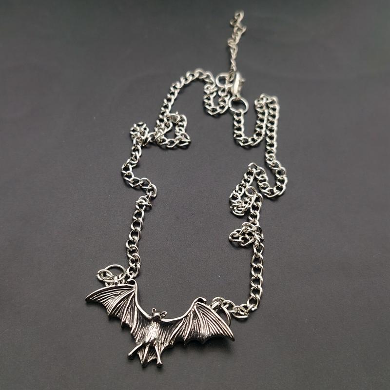 Bat Chain Necklace Metal Fashion Vintage Punk Gothic for Women Animals Choker Halloween Collar Hip Hop Girls Jewelry Gift