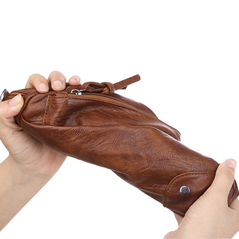 Маленькая женская сумка в винтажном стиле