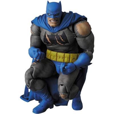 Бэтмен Mafex Бэтмен Тёмный рыцарь: Возрождение легенды