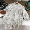 Корейское осеннее платье с цветочным принтом и кардиган с кружевной отделкой