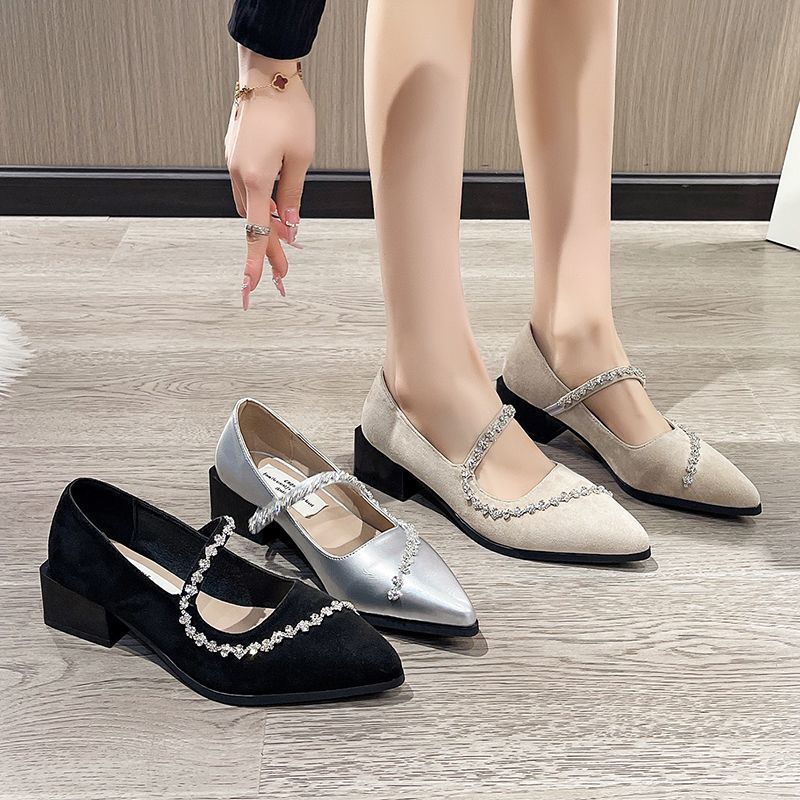 Light Luxury Curved Rhinestone Temperament Versatile Pointed French Retro Premium Soft-soled Single Shoes 2025 Spring and Summer New
