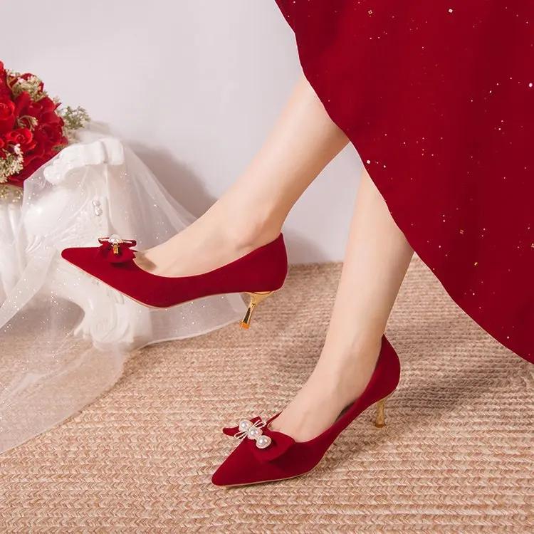 Женские новые классические модные повседневные красные туфли на высоком каблуке с тонким каблуком и острыми носами, туфли на высоком каблуке для банкета и свадьбы