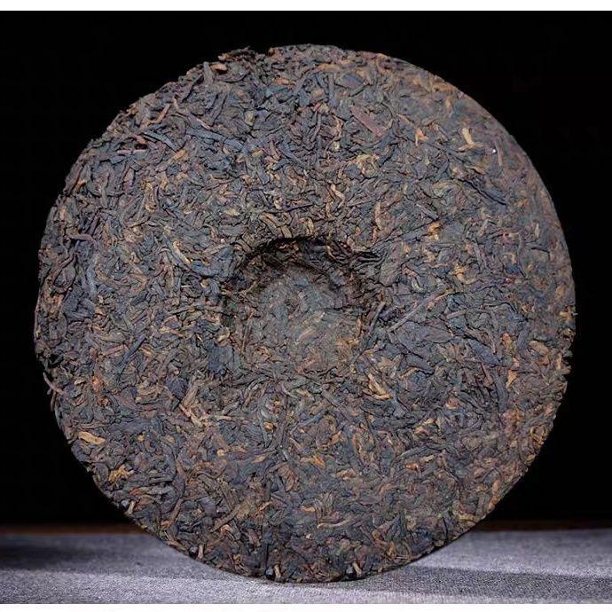 Чай Пуэр Приготовленный чай Баньчжан Дворец Сокровища Пуэр Юньнань Приготовленный чайный пирог 357 г