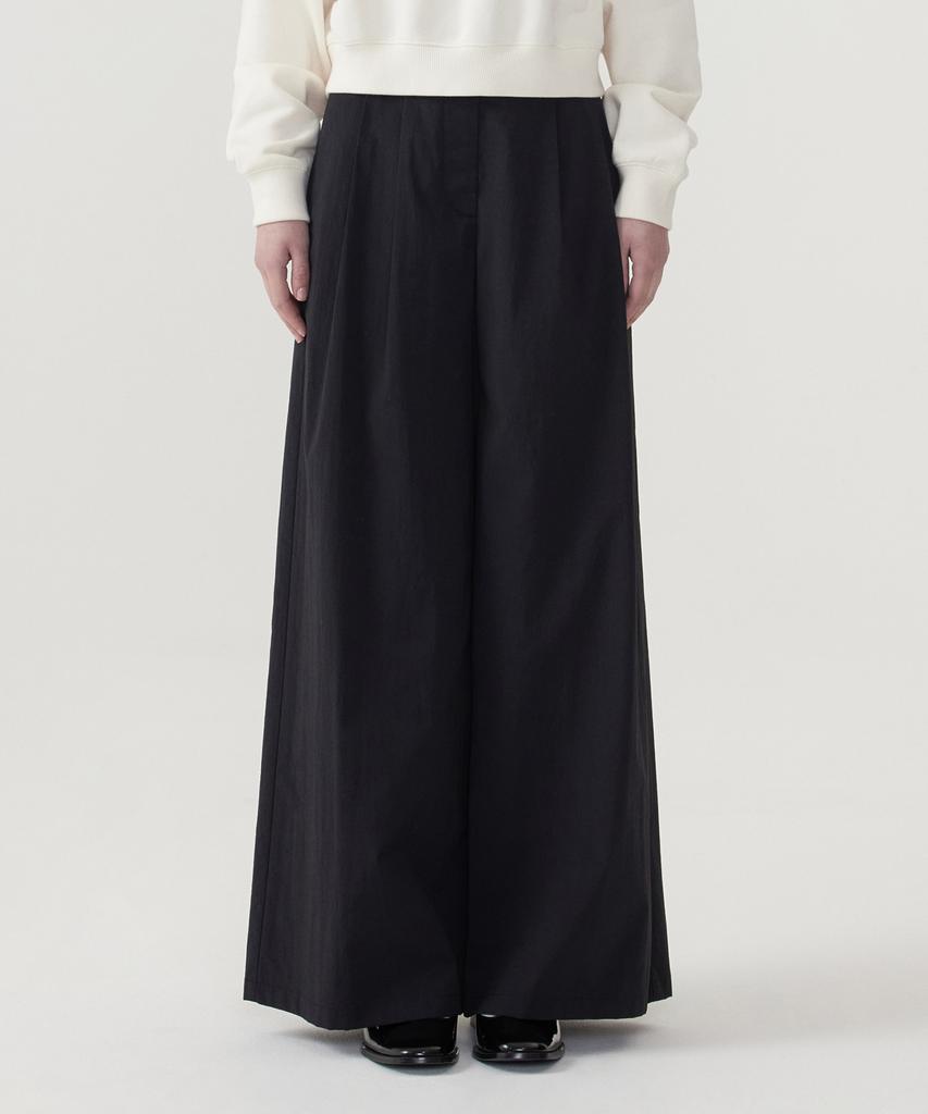COVERNAT WOMAN Double-Pleat Elastic Waist Wide Pants Black