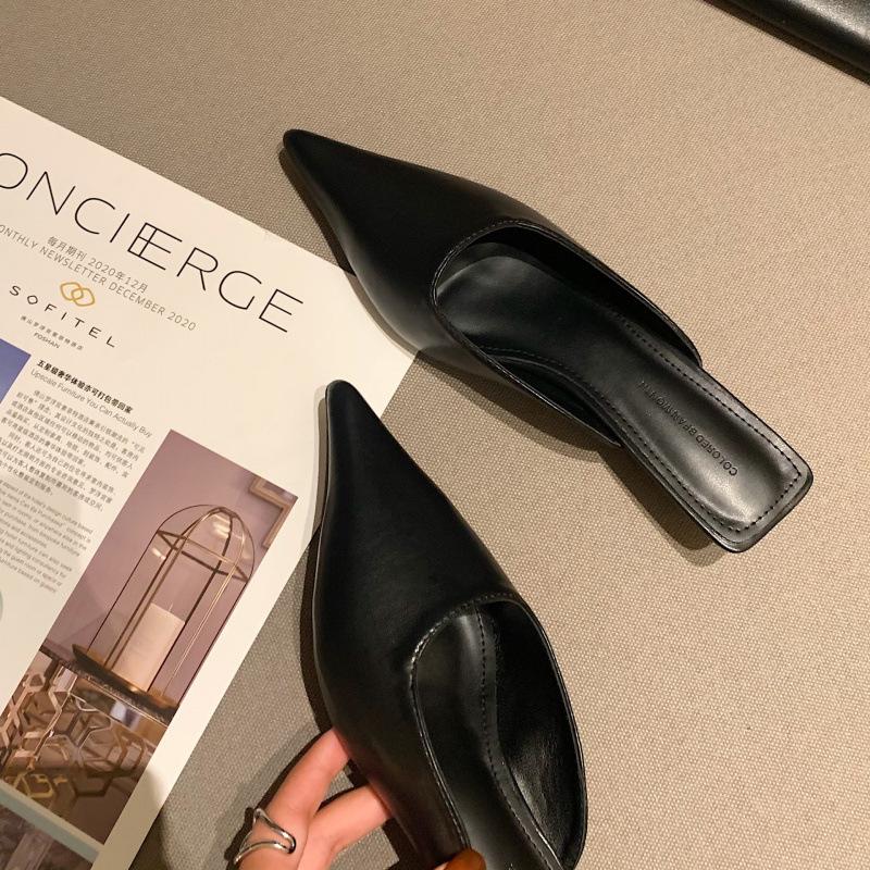 Весна и лето 2025 новые полузакрытые женские модные универсальные туфли-лодочки с острым носком и низким каблуком, сандалии-шлепанцы с сумкой на подъеме