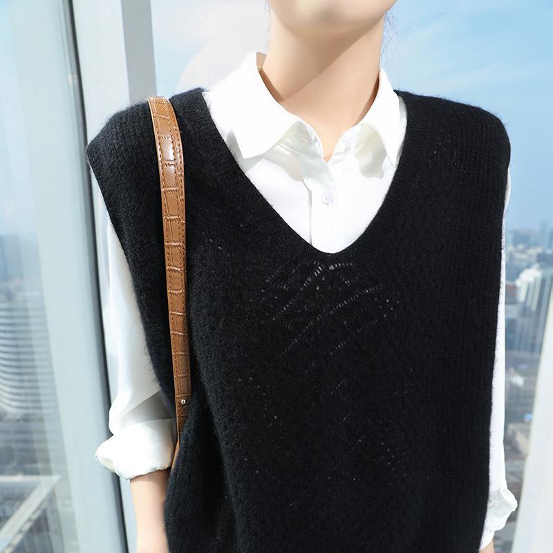 Women's 2024 Spring/Autumn Loose Cashmere V-neck Sleeveless Knit Vest