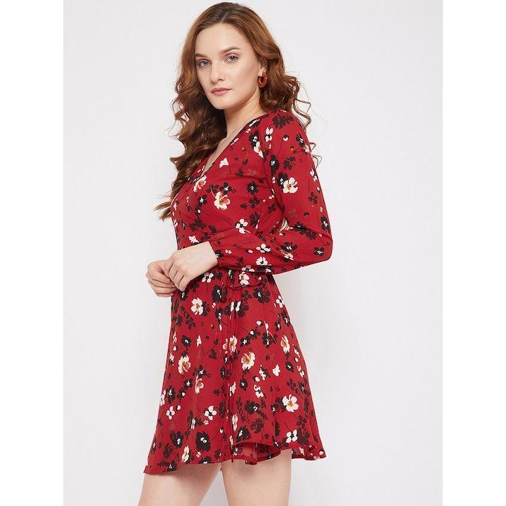 Женское красно-белое платье с запахом и цветочным принтом