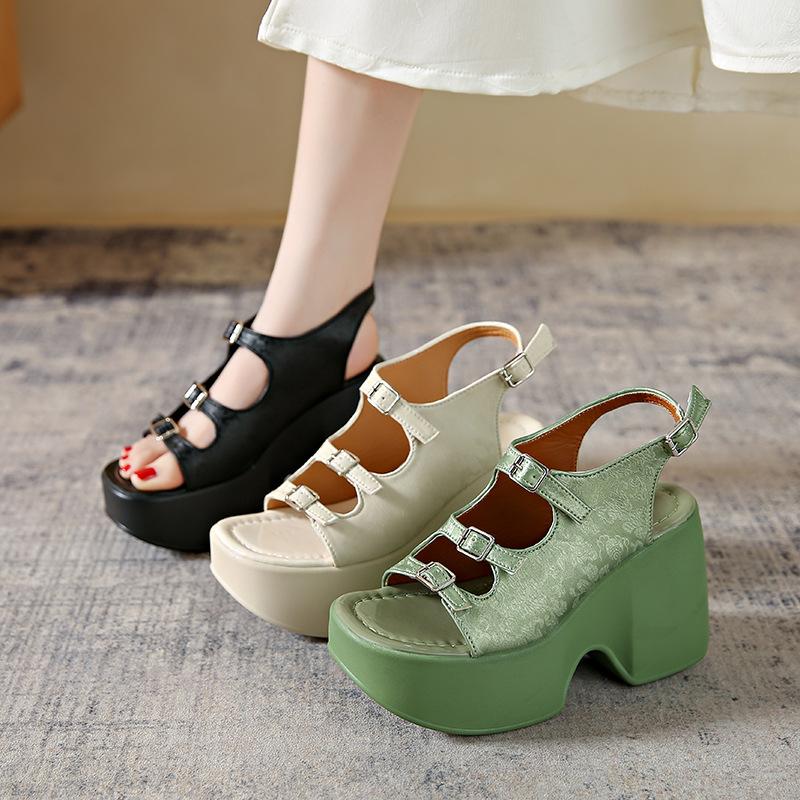 Модные пляжные сандалии на толстой подошве для женщин на лето Простые и универсальные босоножки на высоком каблуке для женщин