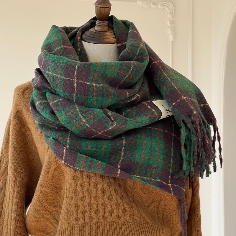 Retro Coffee-colored Plaid Scarf Women's Autumn and Winter Warm Temperament Green Plaid Fringed Scarf Temperament White
