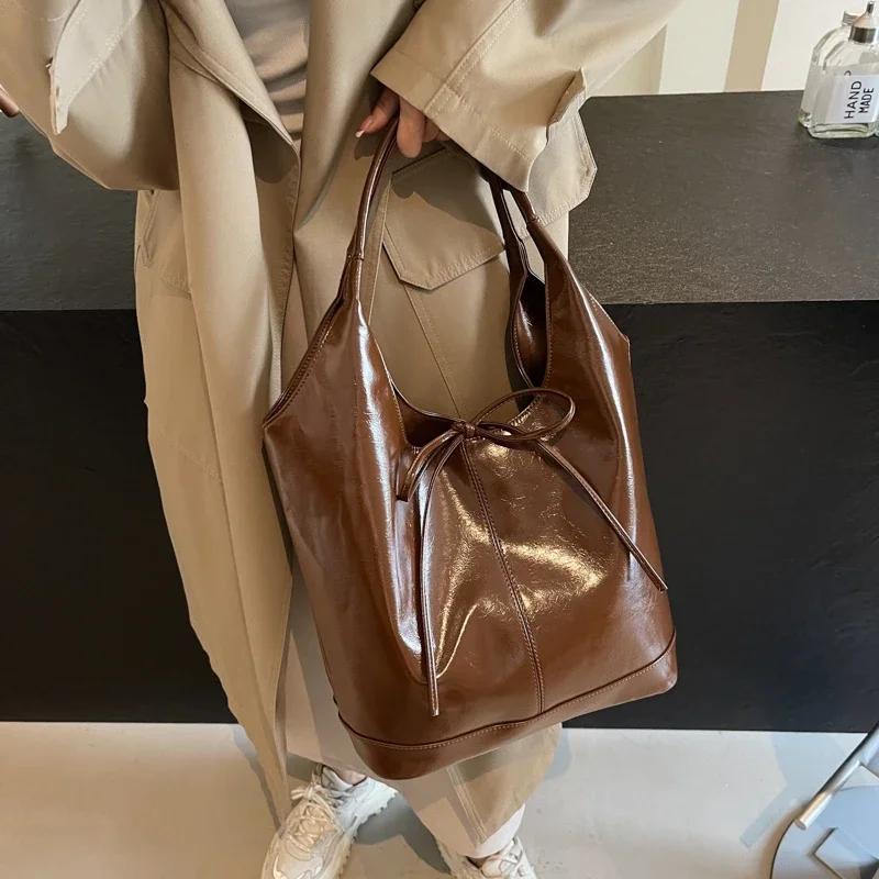 New Fashion Hot Selling Tote Bags Solid Bow Versatile Designer Shoulder Bags Women Soft Simple Commuting Women's Handbags